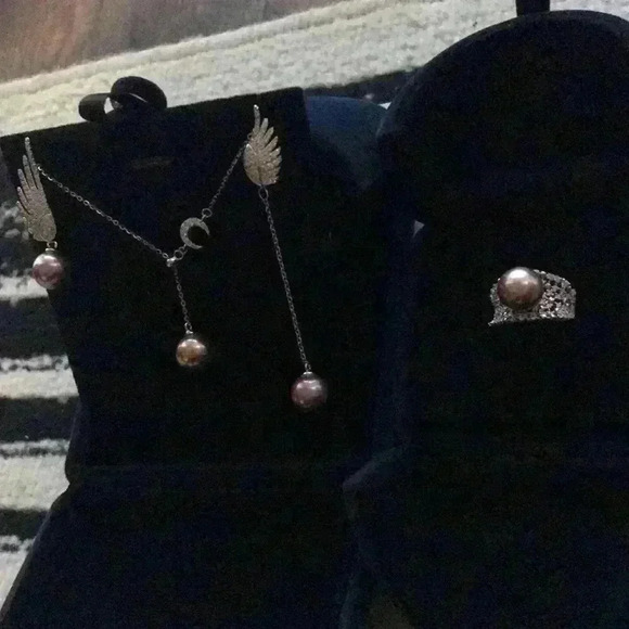 Custom Made Genuine Pearl Jewelry Set - Picture 1 of 17